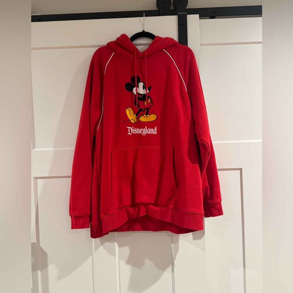 Disney‎ Red Garment Label